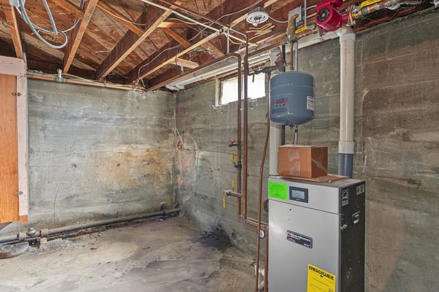675 Burncoat Street, Worcester, MA 01606