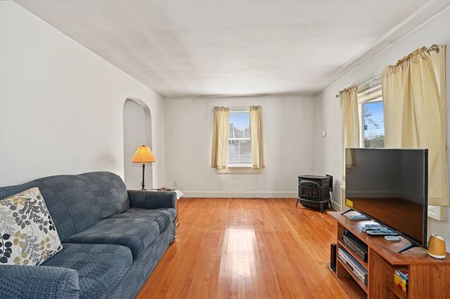 675 Burncoat Street, Worcester, MA 01606