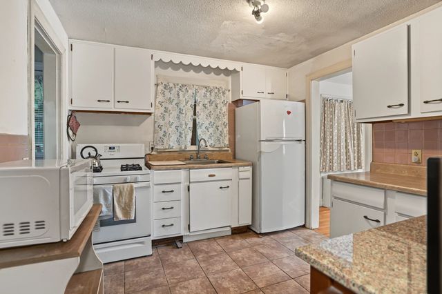 675 Burncoat Street, Worcester, MA 01606