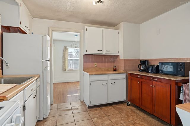 675 Burncoat Street, Worcester, MA 01606