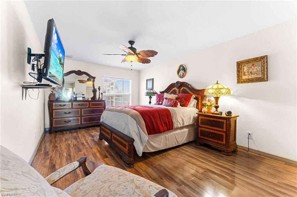 Image 17 of property listing at 1805 SW 4th AVE, Cape Coral, FL 33991
