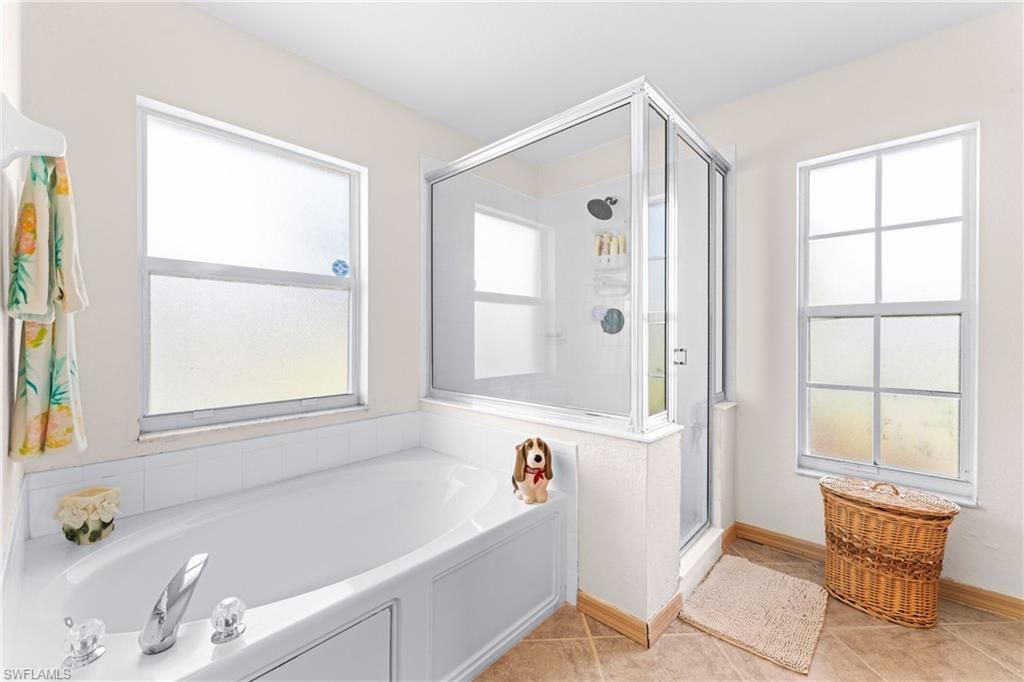 Image 19 of property listing at 1805 SW 4th AVE, Cape Coral, FL 33991