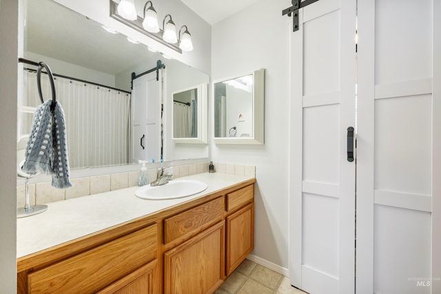 1405 W Meffan Ave, Nampa, ID 83651