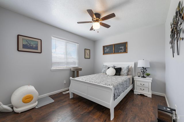 1405 W Meffan Ave, Nampa, ID 83651