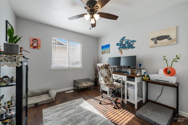 1405 W Meffan Ave, Nampa, ID 83651