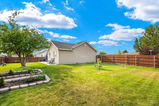 1405 W Meffan Ave, Nampa, ID 83651