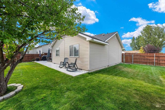 1405 W Meffan Ave, Nampa, ID 83651
