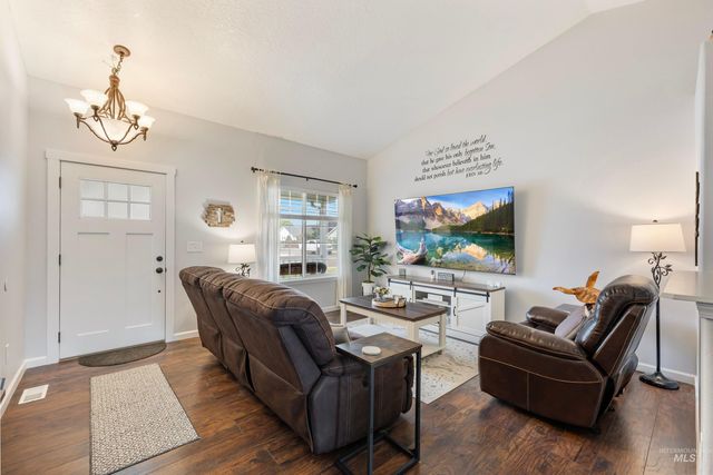 1405 W Meffan Ave, Nampa, ID 83651