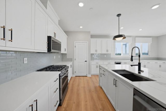 1939 Minimalist Ln, Chula Vista, CA 91915