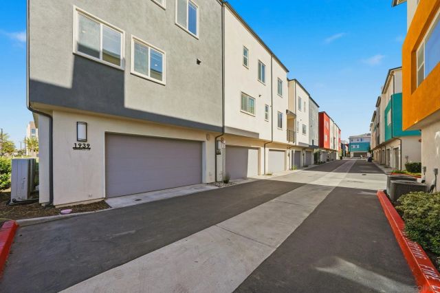 1939 Minimalist Ln, Chula Vista, CA 91915