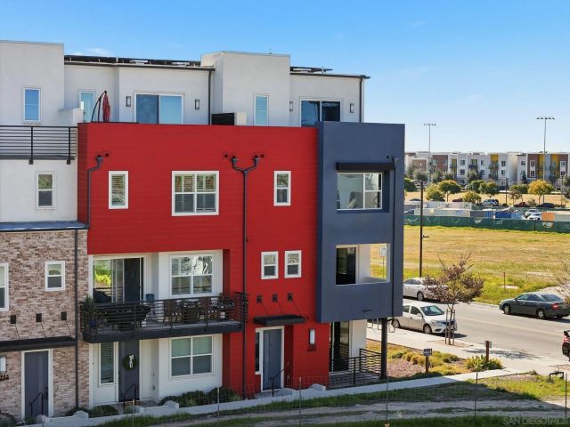 1939 Minimalist Ln, Chula Vista, CA 91915