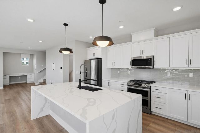 1939 Minimalist Ln, Chula Vista, CA 91915