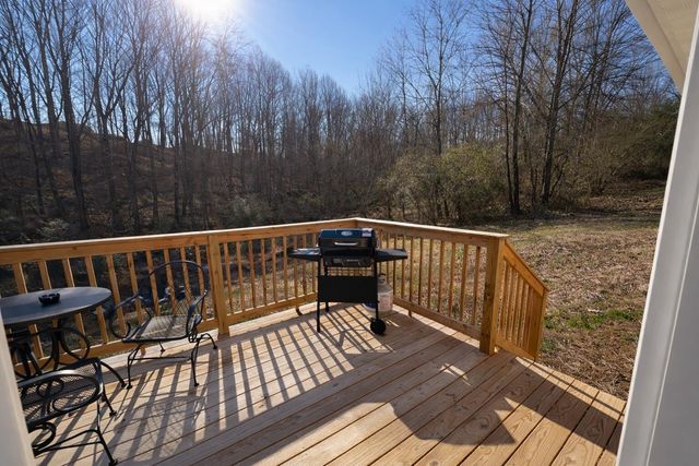 903 W 8th Street, Corbin, KY 40701