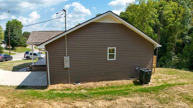 903 W 8th Street, Corbin, KY 40701