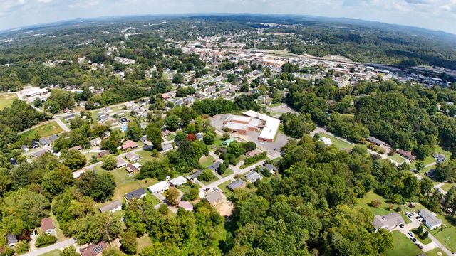 903 W 8th Street, Corbin, KY 40701