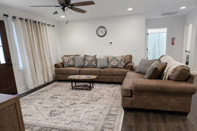 903 W 8th Street, Corbin, KY 40701