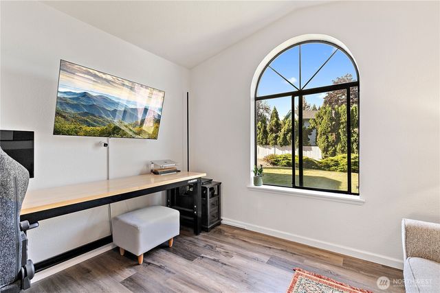 22057 SE 267th Street, Maple Valley, WA 98038