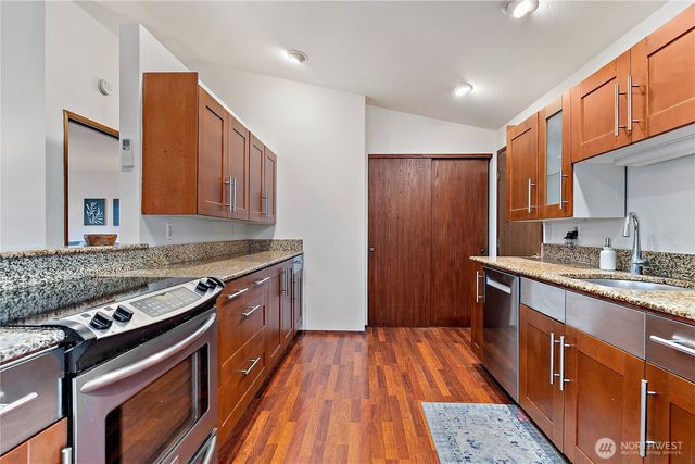 22057 SE 267th Street, Maple Valley, WA 98038