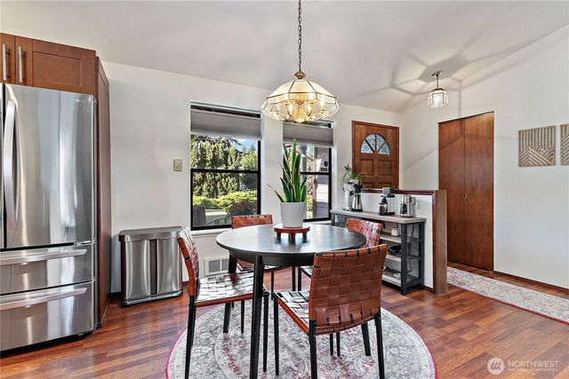 22057 SE 267th Street, Maple Valley, WA 98038