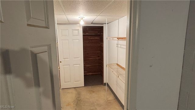 32443 S Burr Oak Drive, Solon, OH 44139