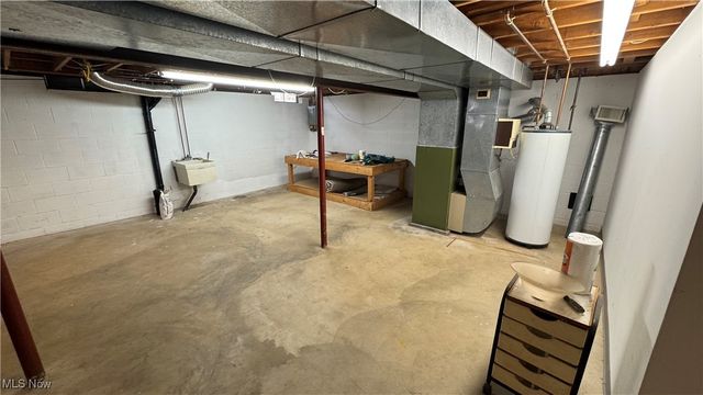 32443 S Burr Oak Drive, Solon, OH 44139