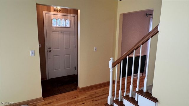 32443 S Burr Oak Drive, Solon, OH 44139