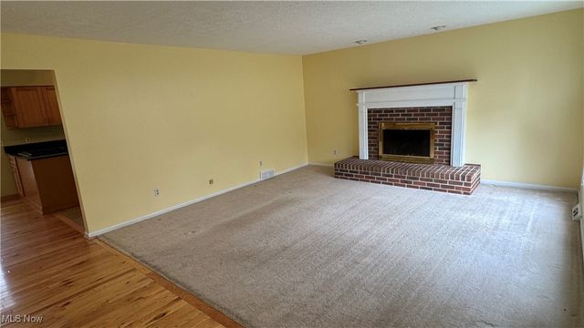 32443 S Burr Oak Drive, Solon, OH 44139