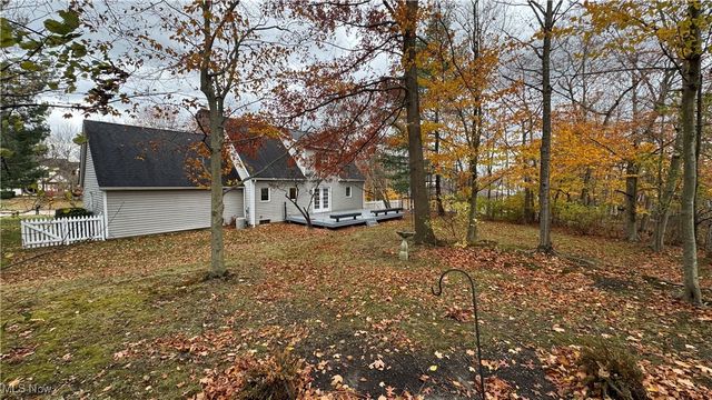 32443 S Burr Oak Drive, Solon, OH 44139