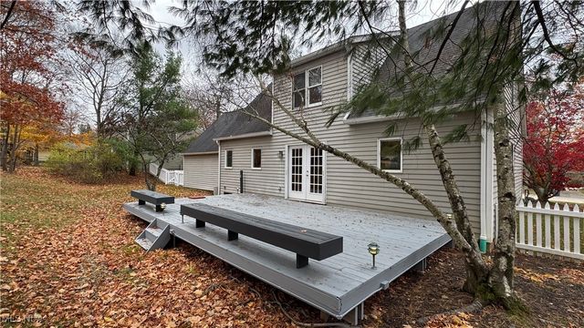 32443 S Burr Oak Drive, Solon, OH 44139