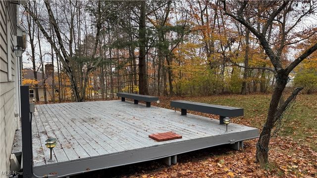 32443 S Burr Oak Drive, Solon, OH 44139