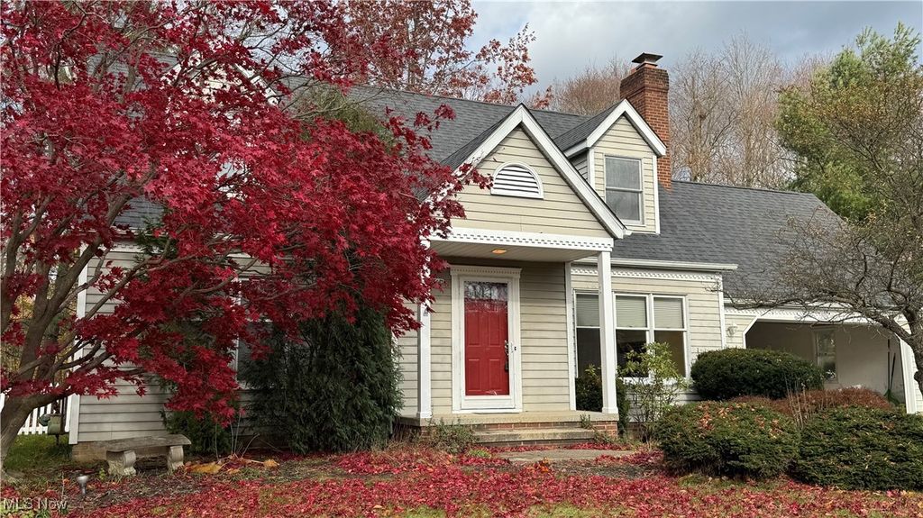 32443 S Burr Oak Drive, Solon, OH 44139