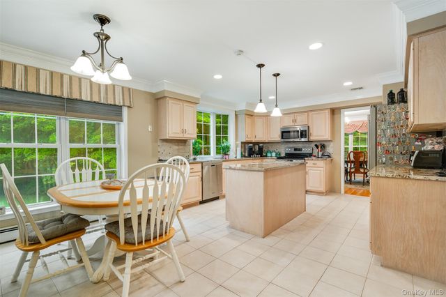 76 Warren Street, Somers, NY 10589