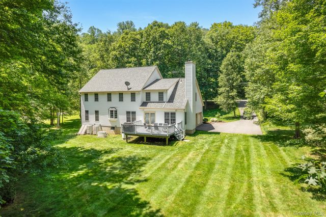 76 Warren Street, Somers, NY 10589