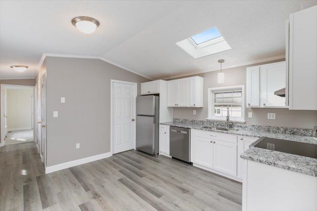 85 Caddy Drive, Salem, NH 03079