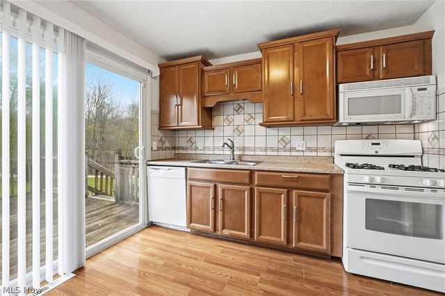 6638 Deer Court, Bedford Heights, OH 44146