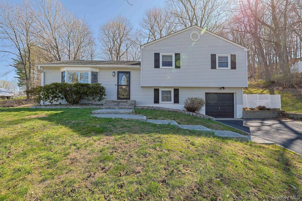 210 Varian Road, Cortlandt Manor, NY 10567