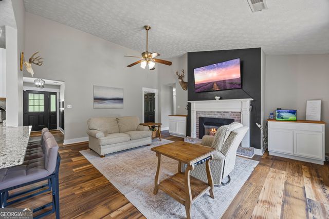 1649 Brays Lake Road, Royston, GA 30662