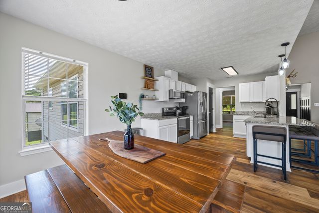 1649 Brays Lake Road, Royston, GA 30662