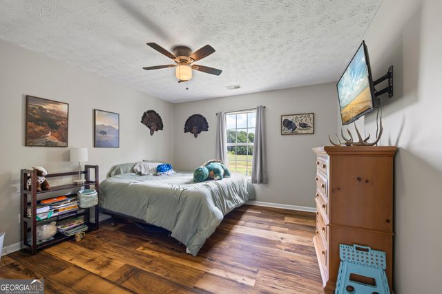 1649 Brays Lake Road, Royston, GA 30662