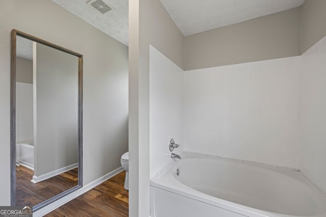 1649 Brays Lake Road, Royston, GA 30662