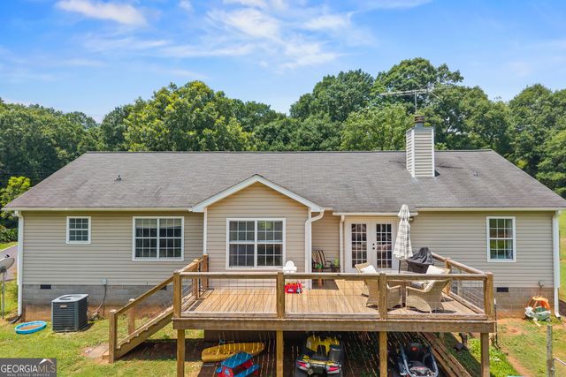 1649 Brays Lake Road, Royston, GA 30662