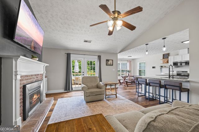 1649 Brays Lake Road, Royston, GA 30662