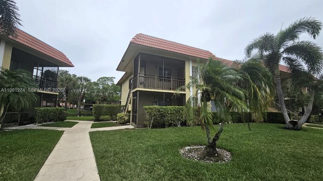305 Lakeview Dr 101, Weston, FL 33326
