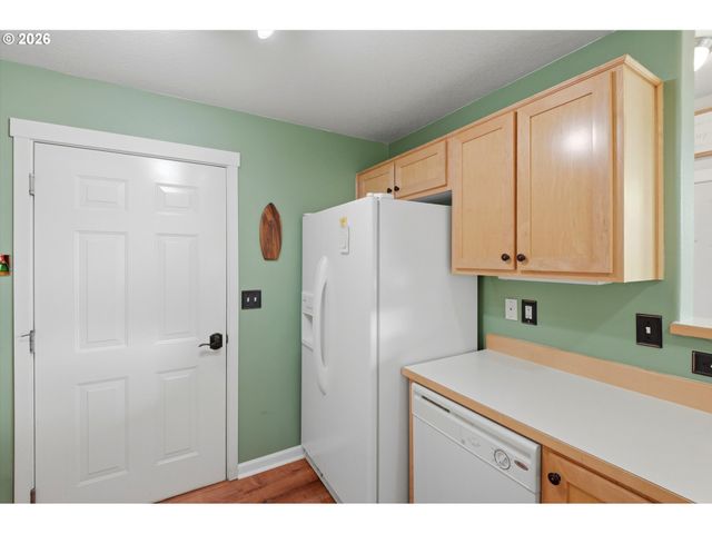 14800 Sw SANDHILL Loop 101, Beaverton, OR 97007
