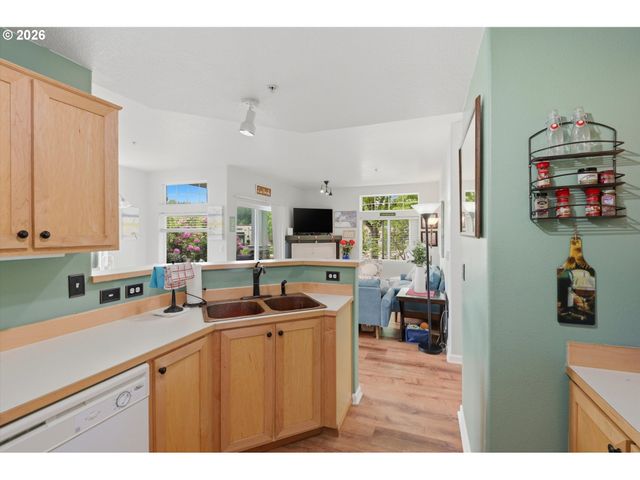 14800 Sw SANDHILL Loop 101, Beaverton, OR 97007