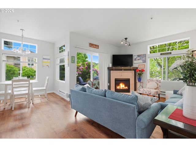 14800 Sw SANDHILL Loop 101, Beaverton, OR 97007