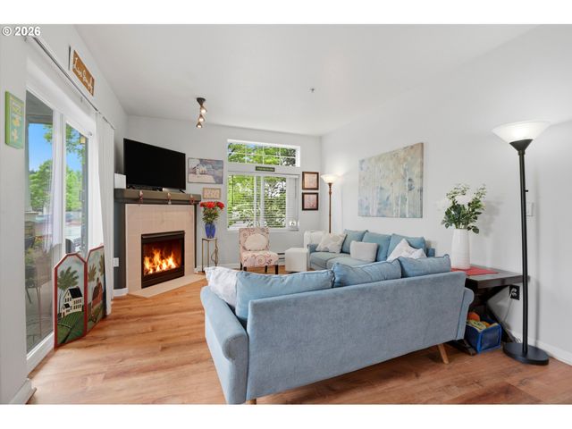 14800 Sw SANDHILL Loop 101, Beaverton, OR 97007