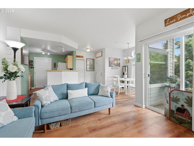 14800 Sw SANDHILL Loop 101, Beaverton, OR 97007