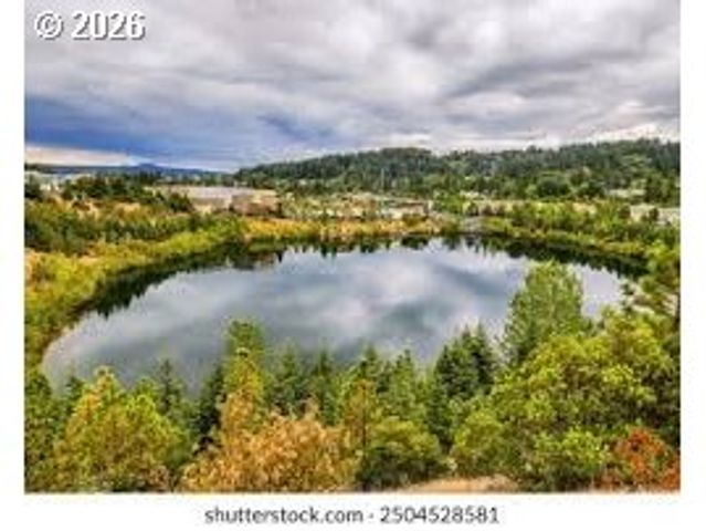 14800 Sw SANDHILL Loop 101, Beaverton, OR 97007