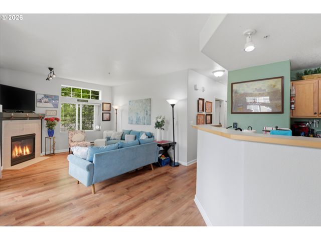 14800 Sw SANDHILL Loop 101, Beaverton, OR 97007